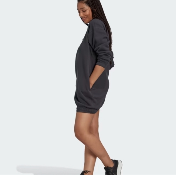 Adidas half zip sweater NWT - Picture 3 of 5